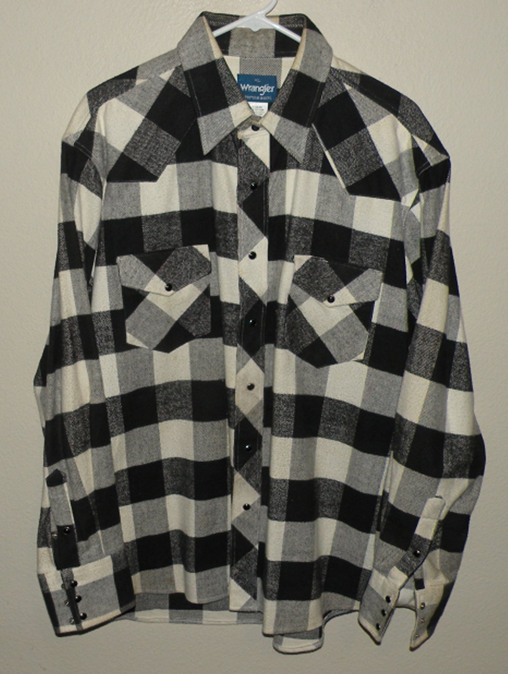 Wrangler Men’s XL Western Flannel Button Shirt Black White Buffalo Plaid Check